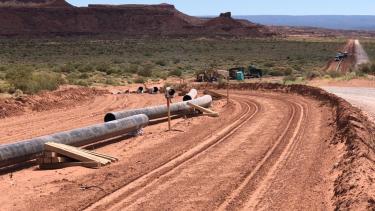 El gasoducto se construyó sobre un terreno que ya había sido impactado por rutas internas del bloque y otro caño existente. 