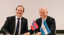 Imagen de YPF extiende vínculos con Equinor en el offshore
