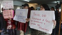 Imagen de El intendente de Pilcaniyeu huyó de un acto ante un escrache