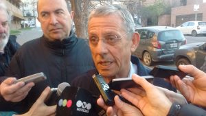 Quiroga fue el primer candidato que votó en Neuquén