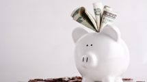 Imagen de Se renueva el cupo para comprar dólar ahorro: quiénes pueden hacerlo en abril