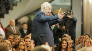 Lavagna pidió no votar «a los malos de antes ni a los malos de ahora»
