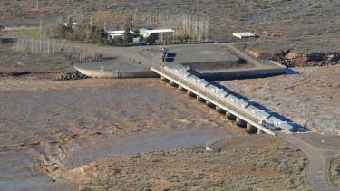 Una nueva falla de Planicie Banderita incrementará el caudal del río Neuquén