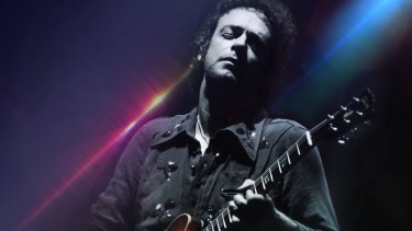 Gustavo Cerati formó Soda Stereo junto a Charly Alberti y Zeta Bosio. Archivo.