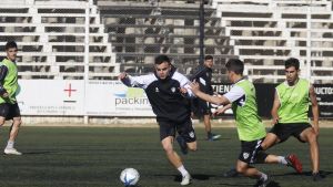 Cipolletti ensayó un once sin sorpresas