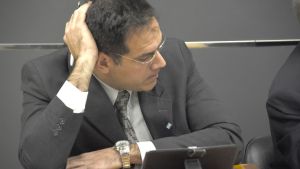 ¿Puede Rodríguez Lastra seguir ejerciendo? Es el debate que se dará hoy