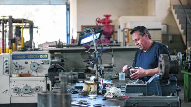 La sede está ubicada entre los frutales de las chacras cipoleñas, en el barrio 4 Esquinas. 