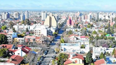 Pasar de pueblo grande a ciudad fue el desafío que se impuso el cuatro veces intendente. Foto: Florencia Salto