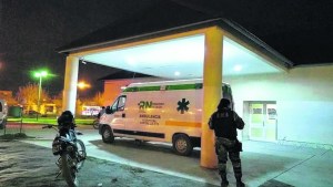 Diez heridos en Cipolletti en una batalla entre policías motorizados y una familia