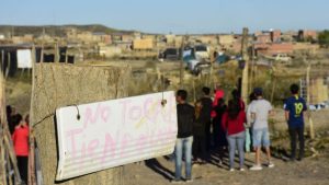 Roca: la entrega simbólica de terrenos en barrio Nuevo generó más tensión