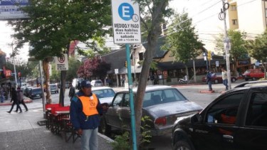 Las tarifas para estacionar en la zona céntrica de Bariloche se actualizarán desde el lunes.