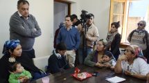 Imagen de Mapuches lograron una audiencia con Weretilneck tras ocupar el municipio de Bariloche