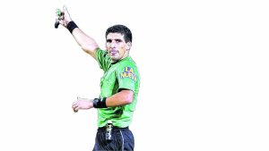 Malos arbitrajes: tres son los colgados para el fin de semana