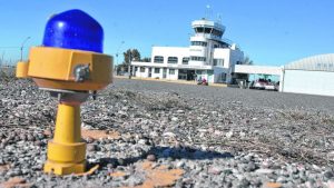Refaccionarán el aeropuerto de Roca, que luego será ampliado