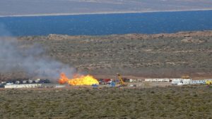 YPF tardará más de 20 días en apagar el pozo