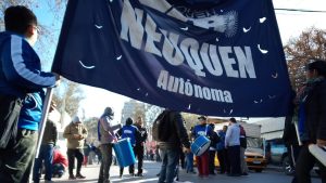 Trabajadores tercerizados iniciaron un paro en Salud