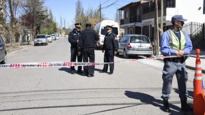 Femicidio de Cielo López: al menos un demorado en el allanamiento en Plottier