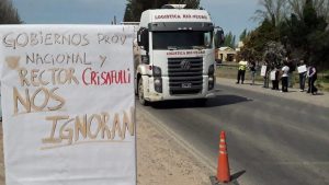 Los estudiantes de Agrarias protestan por seguridad en la ruta 151