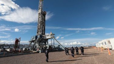 La compañía busca sumar otro desarrollo masivo pero en petróleo, en el bloque Los Toldos 2 Este.