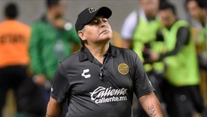 Maradona no descartó dirigir en Argentina y Gimnasia insiste por él