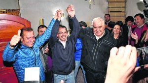 Asume Suárez en Plaza Huincul
