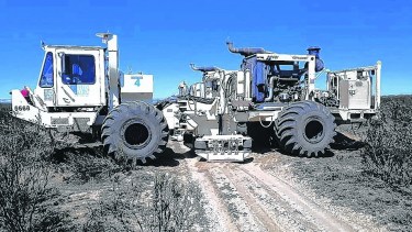 El área exploratoria comienzó con los estudios de relevamientos sísmicos y ahora avanza hacia los primeros pozos. 