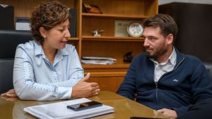 Carreras se reunirá con su futuro gabinete y legisladores