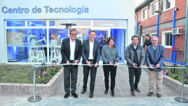 El nuevo complejo se ubica en la ciudad de Neuquén, sobre la Ruta Nacional 22.  (Foto: Yamil Regules)