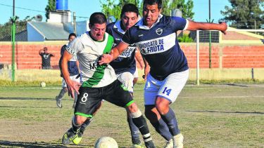 Alto Valle podría quedar eliminado de los cuartos de final por un error de su entrenador.