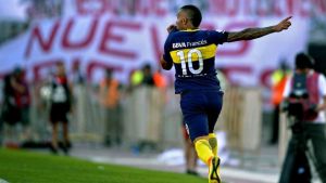 Boca y el guiño para la titularidad de Carlitos