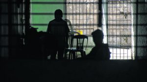 Envían presos a sus casas por la cárcel colapsada en Bariloche