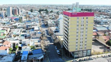 Compraron máquinas barredoras para limpiar la ciudad. 
