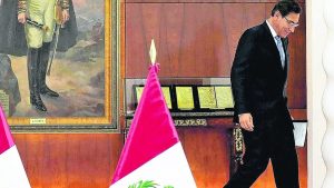 Perú resucita fantasmas