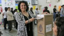 Imagen de La intendenta de Allen votó en el día de su cumpleaños