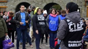 Gennuso llegó a un acuerdo con organizaciones que piden asistencia alimentaria