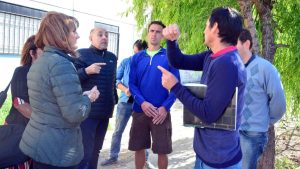 Verifican que siguen los derrames cloacales en Viedma