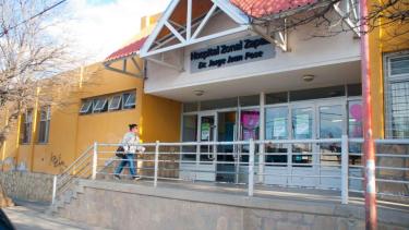 Hoy habrá una medida de fuerza en la puerta del hospital de Zapala. Foto: archivo.