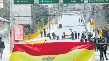 Sigue la tensión en Bolivia tras las elecciones. 
