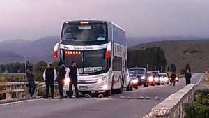 Municipales de Junín  dialogaron con el intendente y levantaron el corte de ruta