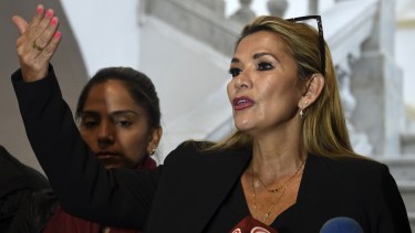 Jeanine Añez es opositora al MAS, el partido de Evo Morales. (Foto: AIZAR RALDES para AFP)