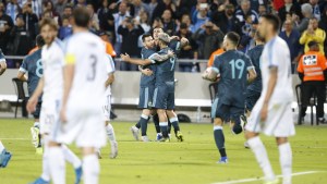 Argentina y Uruguay igualaron 2-2 en Tel Aviv. Mirá los goles