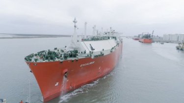 El buque Excalibur partió el viernes con destino a Brasil, en donde se espera su arribo durante este fin de semana.