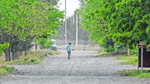 Cómo es Arroyito, en Neuquén: una villa cercana a la ciudad pero alejada del caos