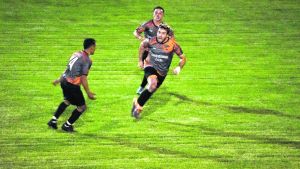 Ganó La Adela y se subió a la cima del Clausura en Río Colorado