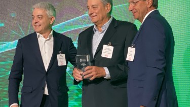 Ernesto López Anadón recibió el Premio LIDE Energía 2019 por su trayectoria.