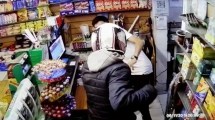 Imagen de Video: Robaron a punta de cuchillo en un kiosco céntrico de Cipolletti