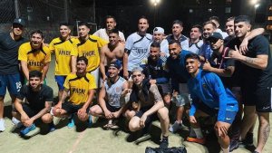 Tevez se desgarró y se pierde el partido con Vélez