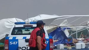 Añelo: el viento les destrozó una globa ayer pero apostaron y hoy cierran con Damas Gratis