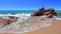 Imagen de Los propietarios que residen fuera de Las Grutas podrían ingresar tras el “finde” largo