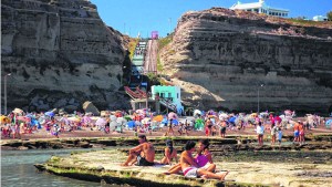 La Lobería, la playa que aman los viedmenses y conquista al país